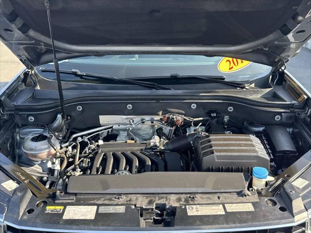 used 2018 Volkswagen Atlas car, priced at $16,999