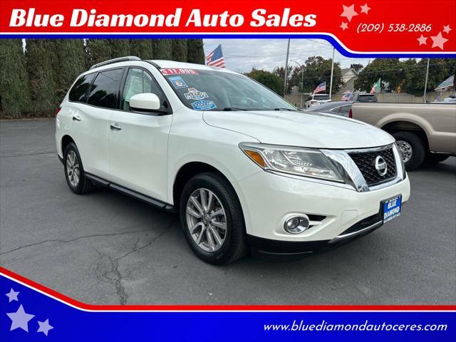 used 2015 Nissan Pathfinder car, priced at $11,999