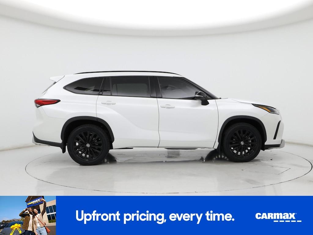 used 2023 Toyota Highlander car, priced at $38,998