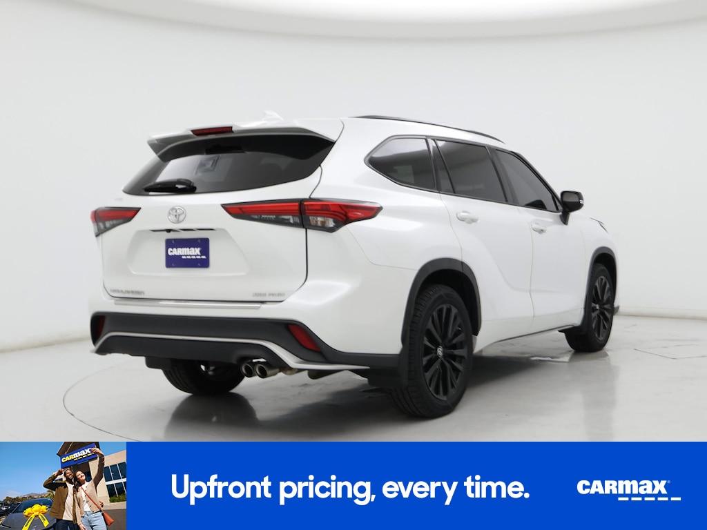 used 2023 Toyota Highlander car, priced at $38,998