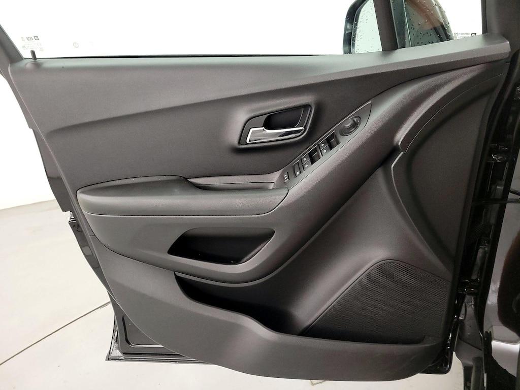 used 2021 Chevrolet Trax car, priced at $18,998
