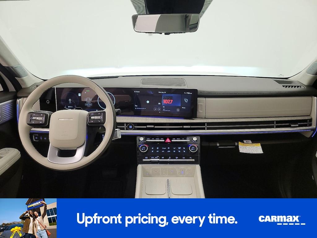 used 2024 Hyundai Santa Fe car, priced at $41,998