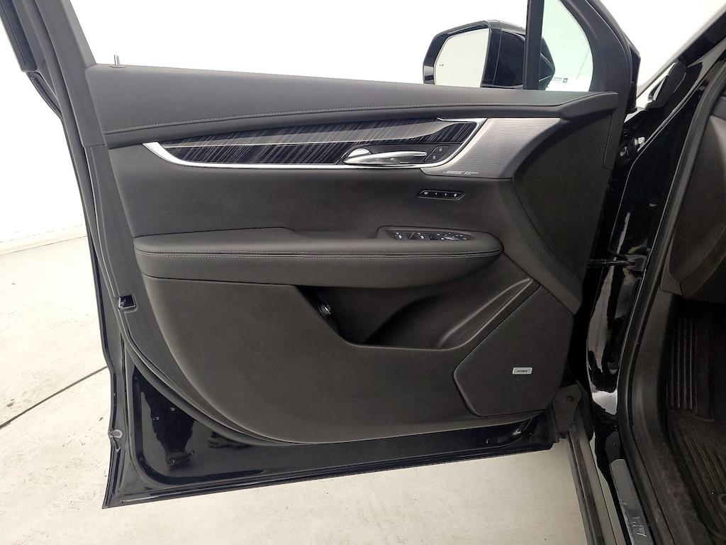 used 2023 Cadillac XT6 car, priced at $40,998