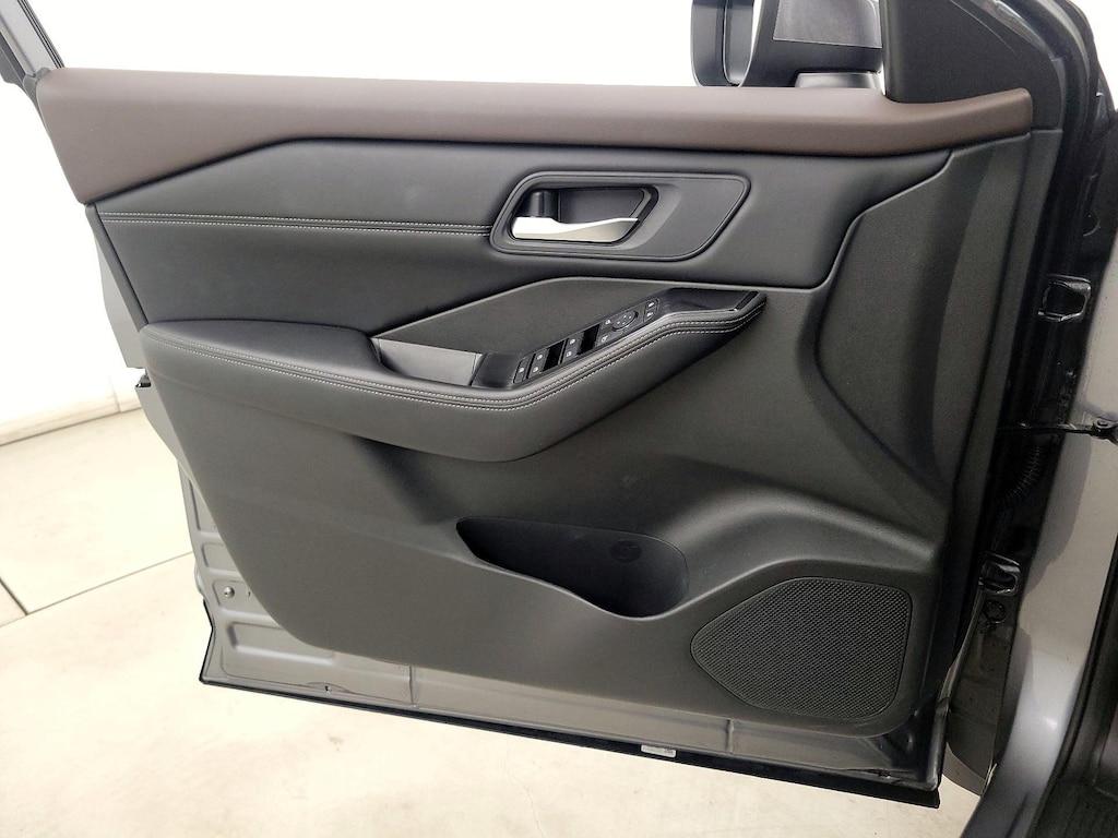 used 2023 Nissan Rogue car, priced at $26,998