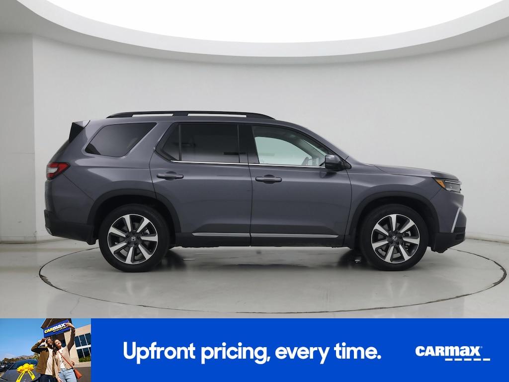 used 2025 Honda Pilot car, priced at $50,998
