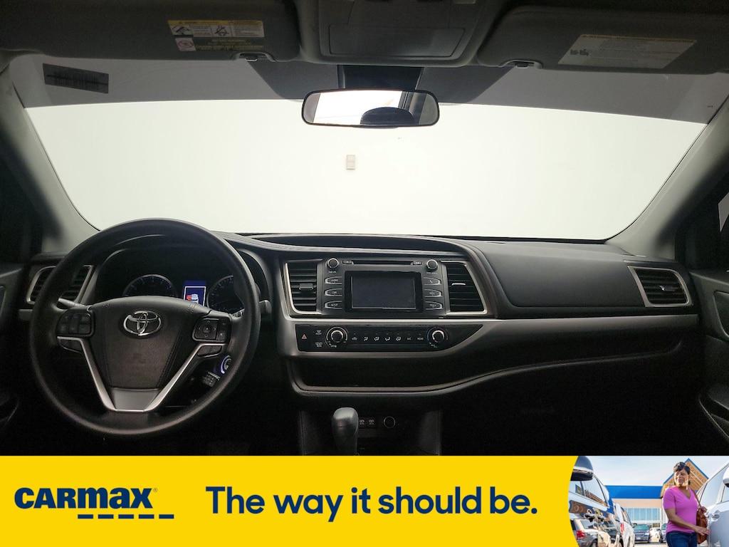used 2017 Toyota Highlander car, priced at $20,998
