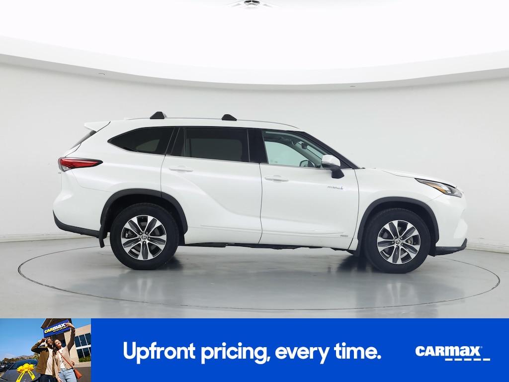used 2020 Toyota Highlander Hybrid car, priced at $35,998