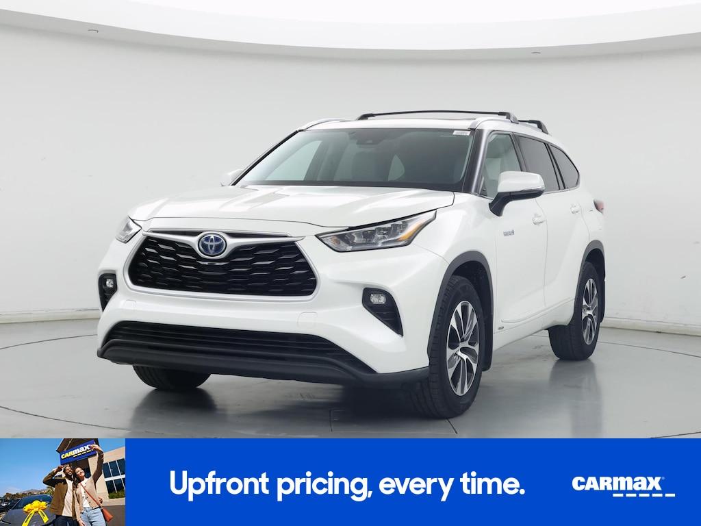 used 2020 Toyota Highlander Hybrid car, priced at $35,998
