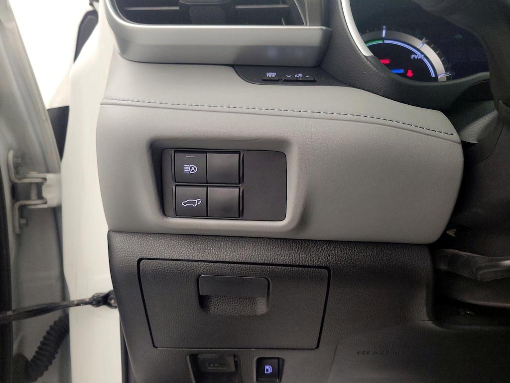 used 2020 Toyota Highlander Hybrid car, priced at $35,998