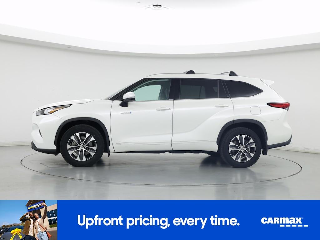 used 2020 Toyota Highlander Hybrid car, priced at $35,998