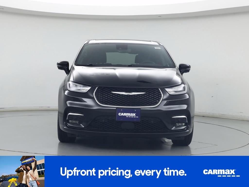 used 2025 Chrysler Pacifica car, priced at $41,998