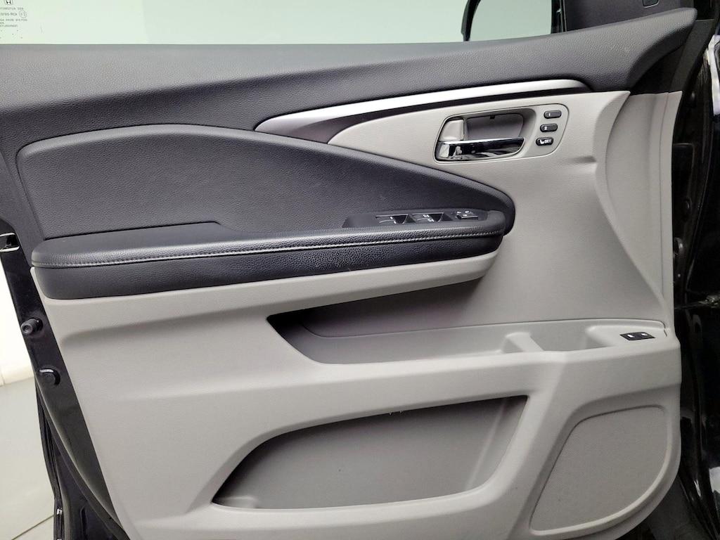 used 2019 Honda Pilot car, priced at $28,998