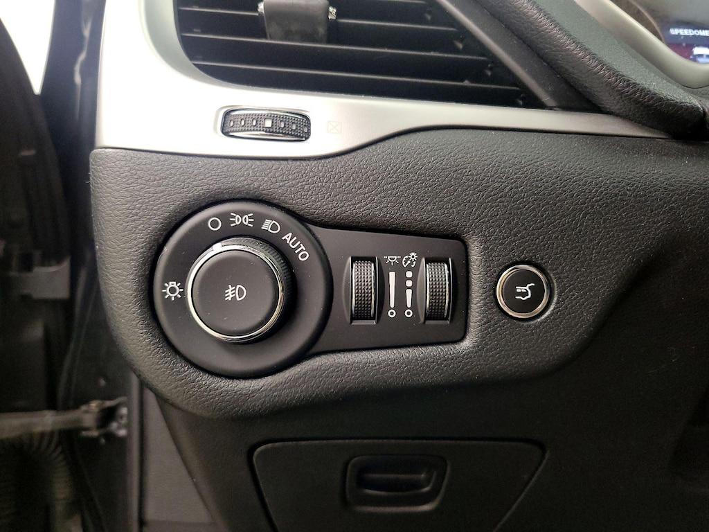 used 2015 Jeep Cherokee car, priced at $13,998