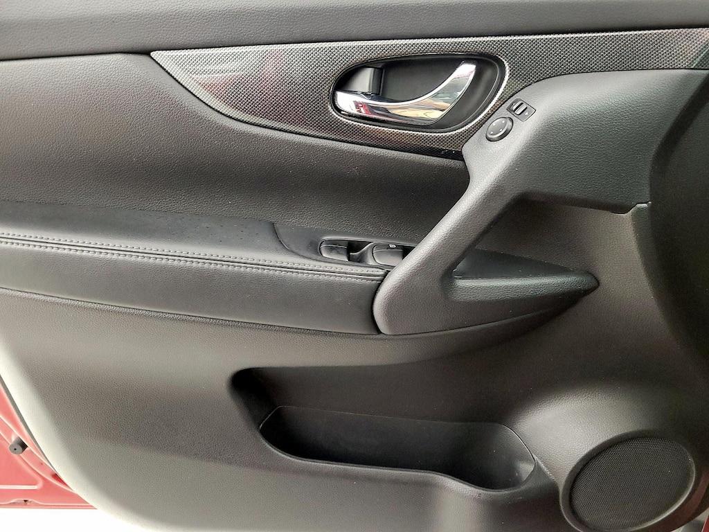 used 2015 Nissan Rogue car, priced at $14,998