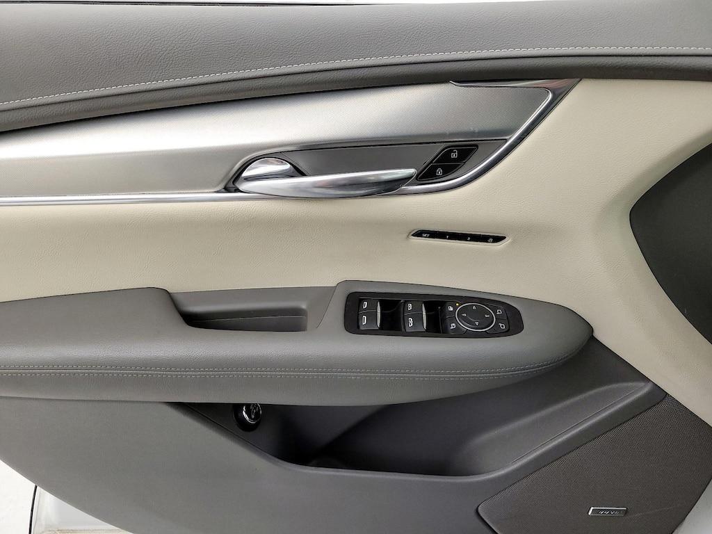 used 2020 Cadillac XT5 car, priced at $26,998