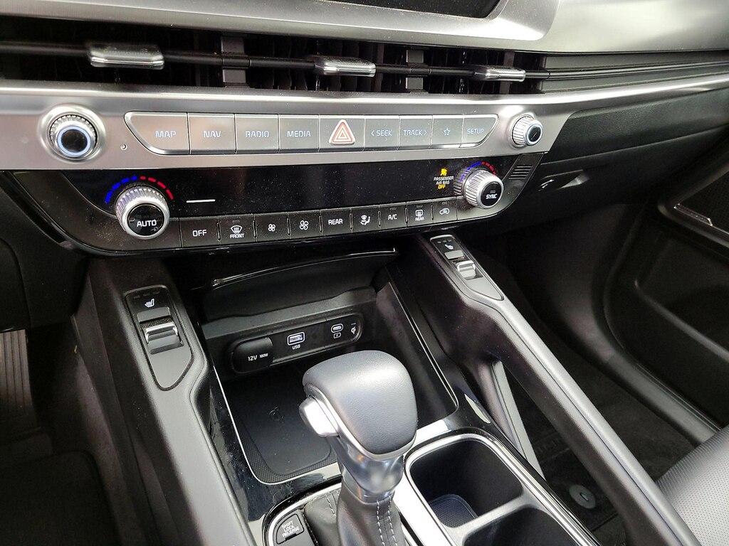 used 2024 Kia Telluride car, priced at $39,998