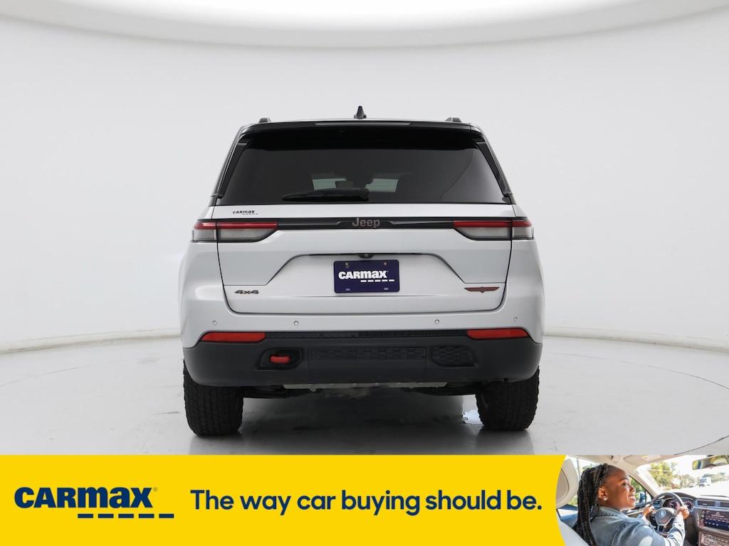 used 2022 Jeep Grand Cherokee car, priced at $39,998