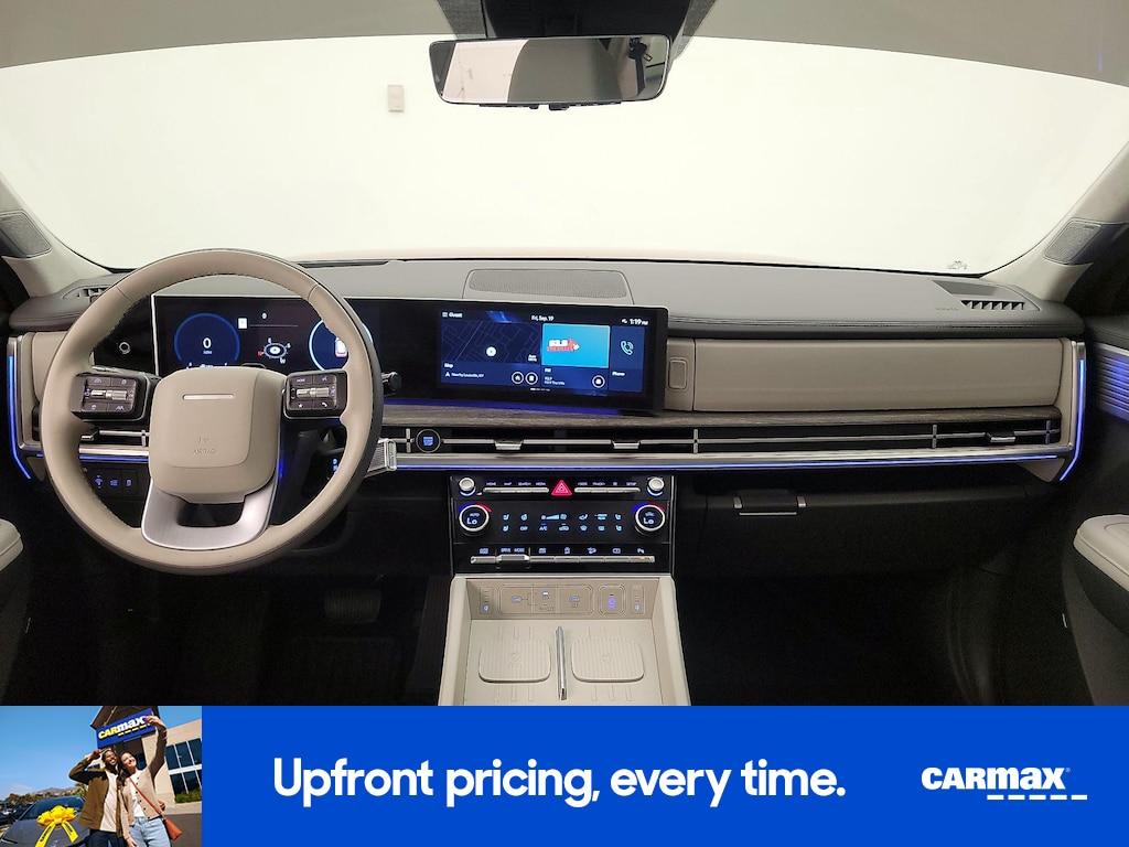 used 2025 Hyundai Santa Fe car, priced at $42,998