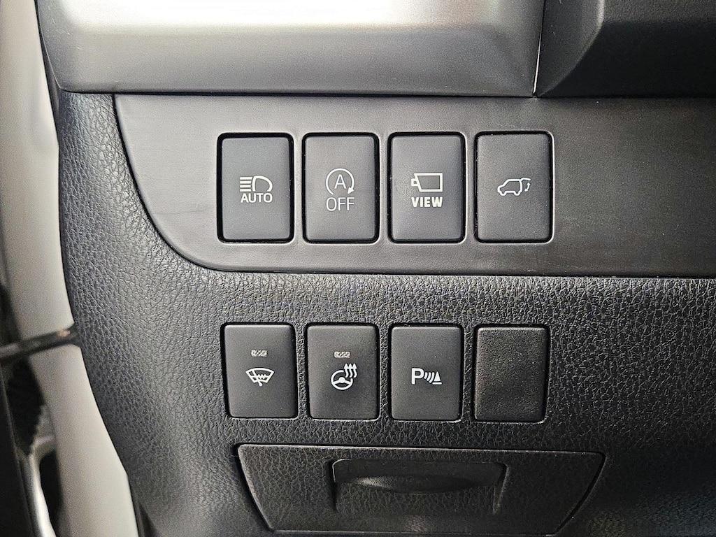 used 2019 Toyota Highlander car, priced at $34,998