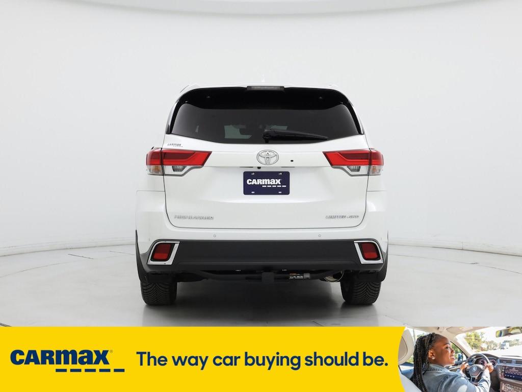 used 2019 Toyota Highlander car, priced at $34,998