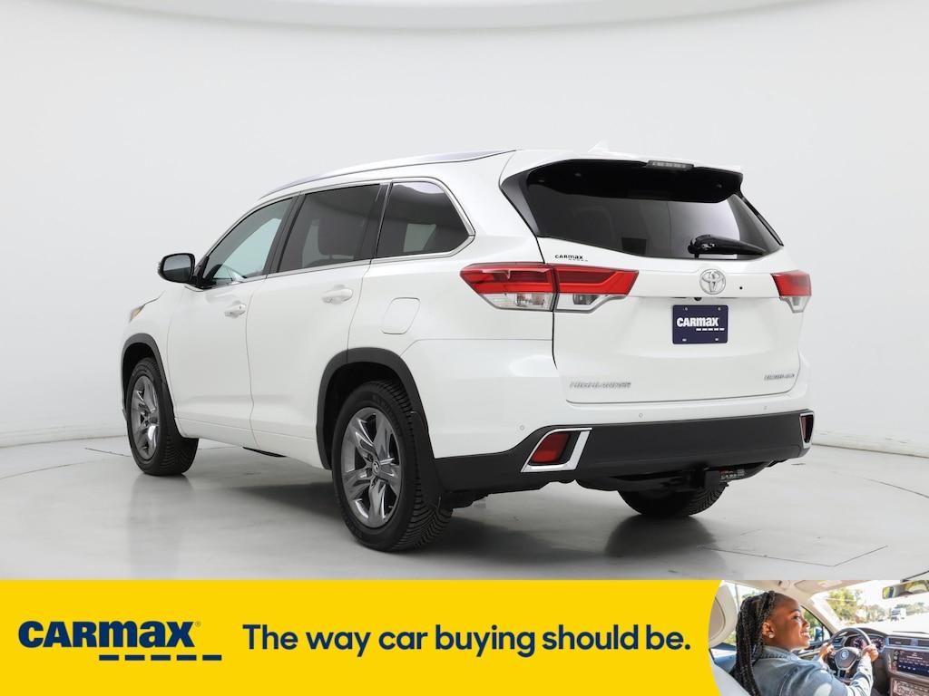 used 2019 Toyota Highlander car, priced at $34,998