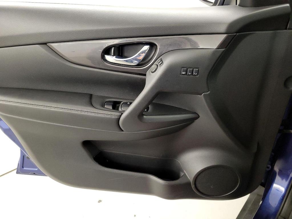 used 2020 Nissan Rogue car, priced at $19,998