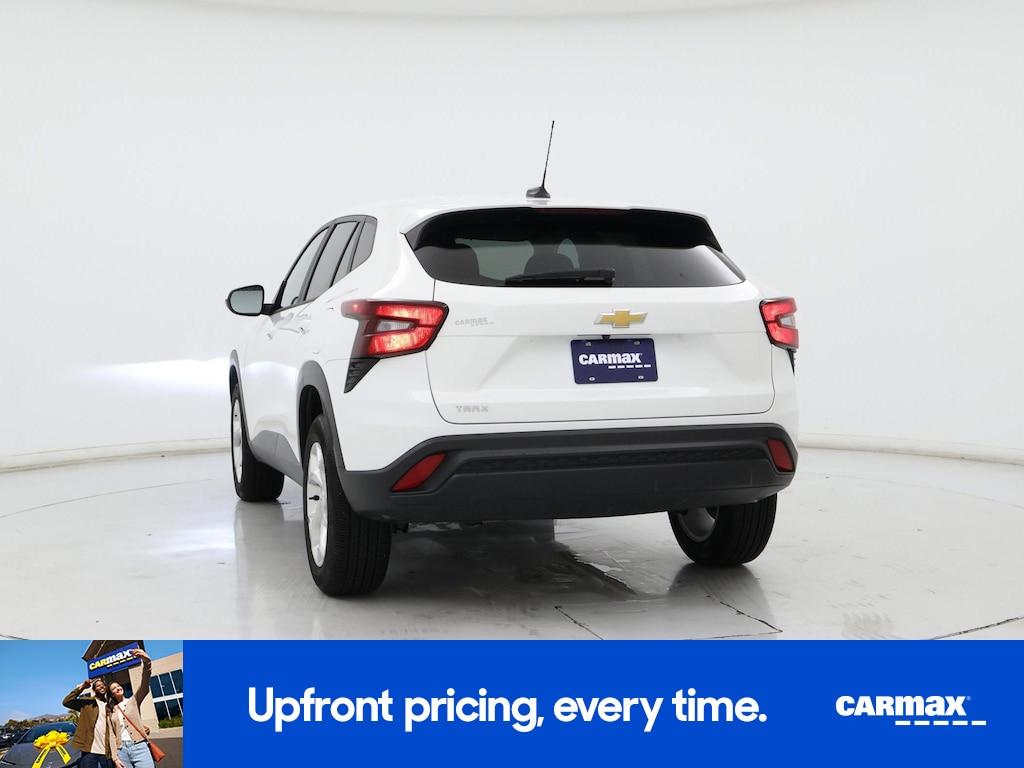 used 2025 Chevrolet Trax car, priced at $23,998
