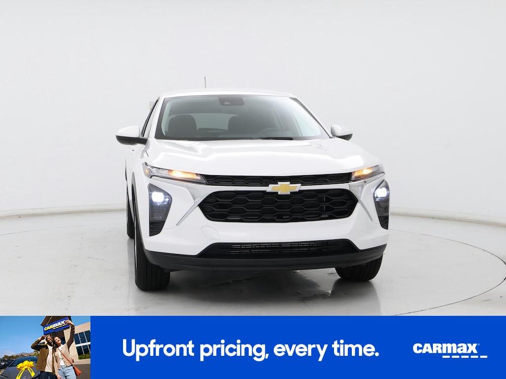 used 2025 Chevrolet Trax car, priced at $23,998
