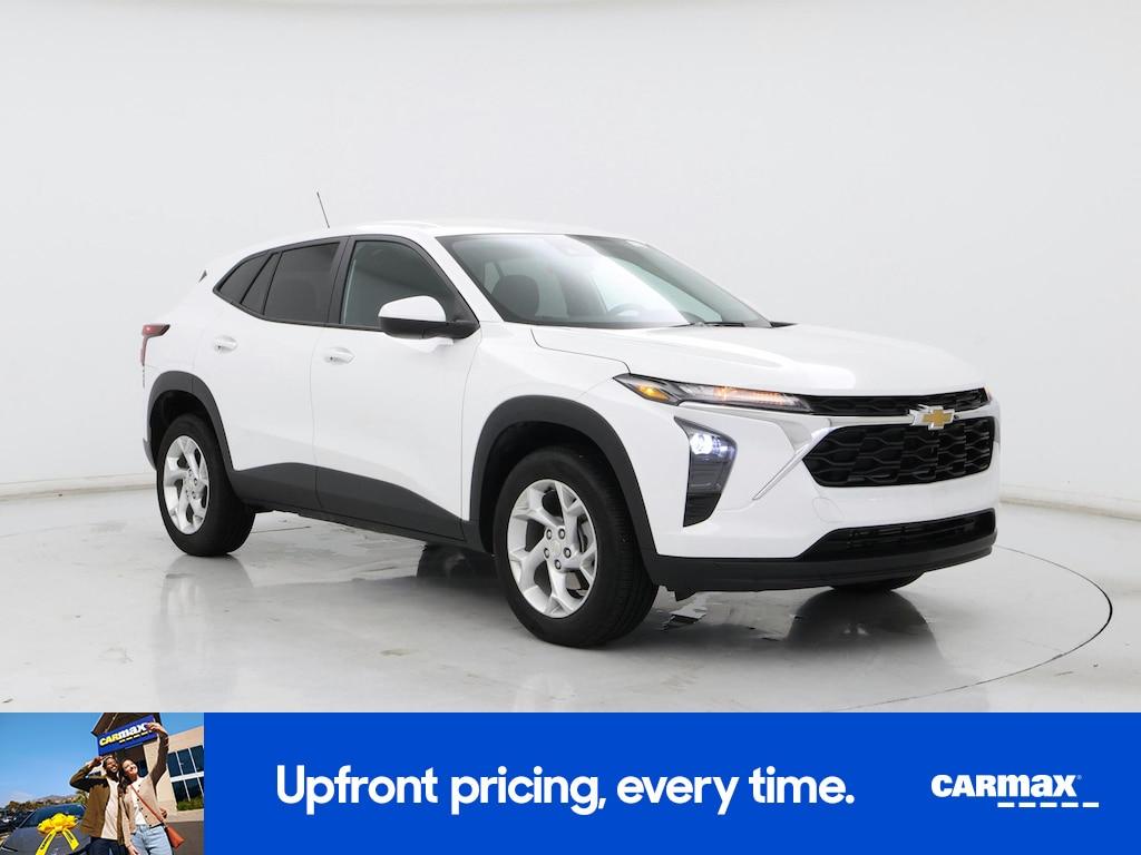 used 2025 Chevrolet Trax car, priced at $23,998