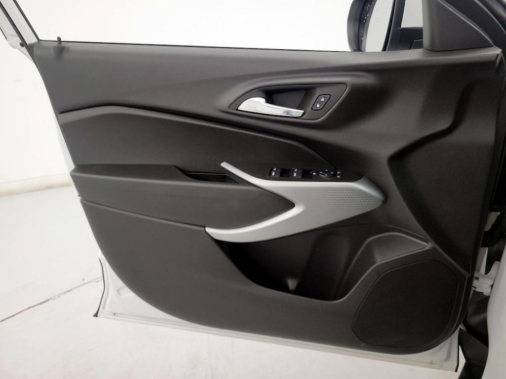 used 2025 Chevrolet Trax car, priced at $23,998