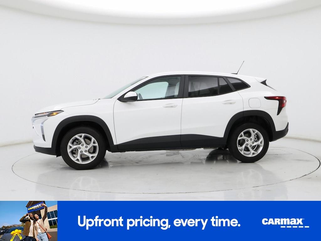 used 2025 Chevrolet Trax car, priced at $23,998