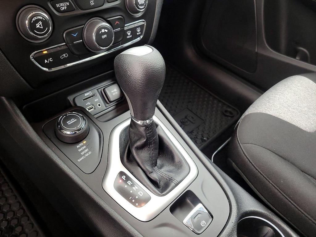 used 2014 Jeep Cherokee car, priced at $16,998