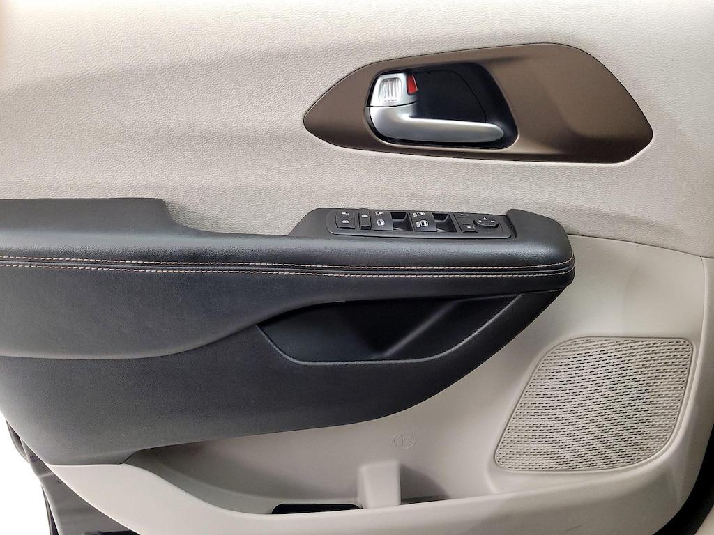 used 2018 Chrysler Pacifica car, priced at $20,998