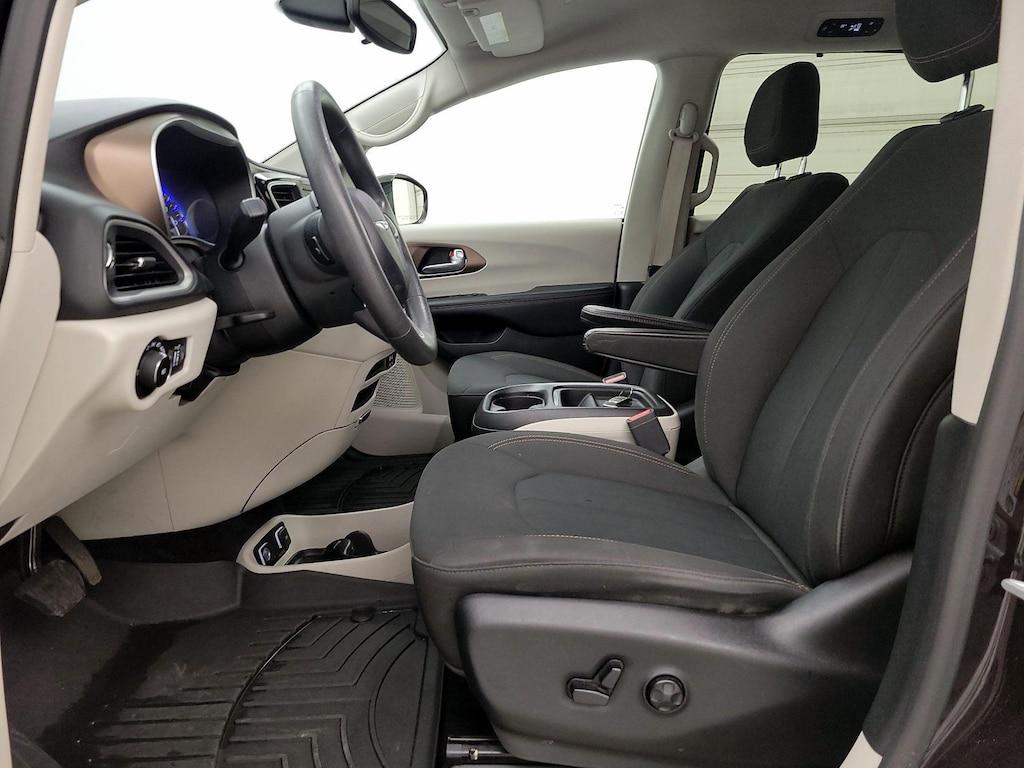 used 2018 Chrysler Pacifica car, priced at $20,998