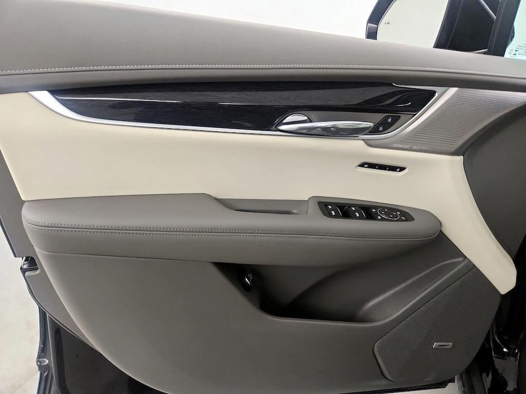 used 2023 Cadillac XT6 car, priced at $42,998