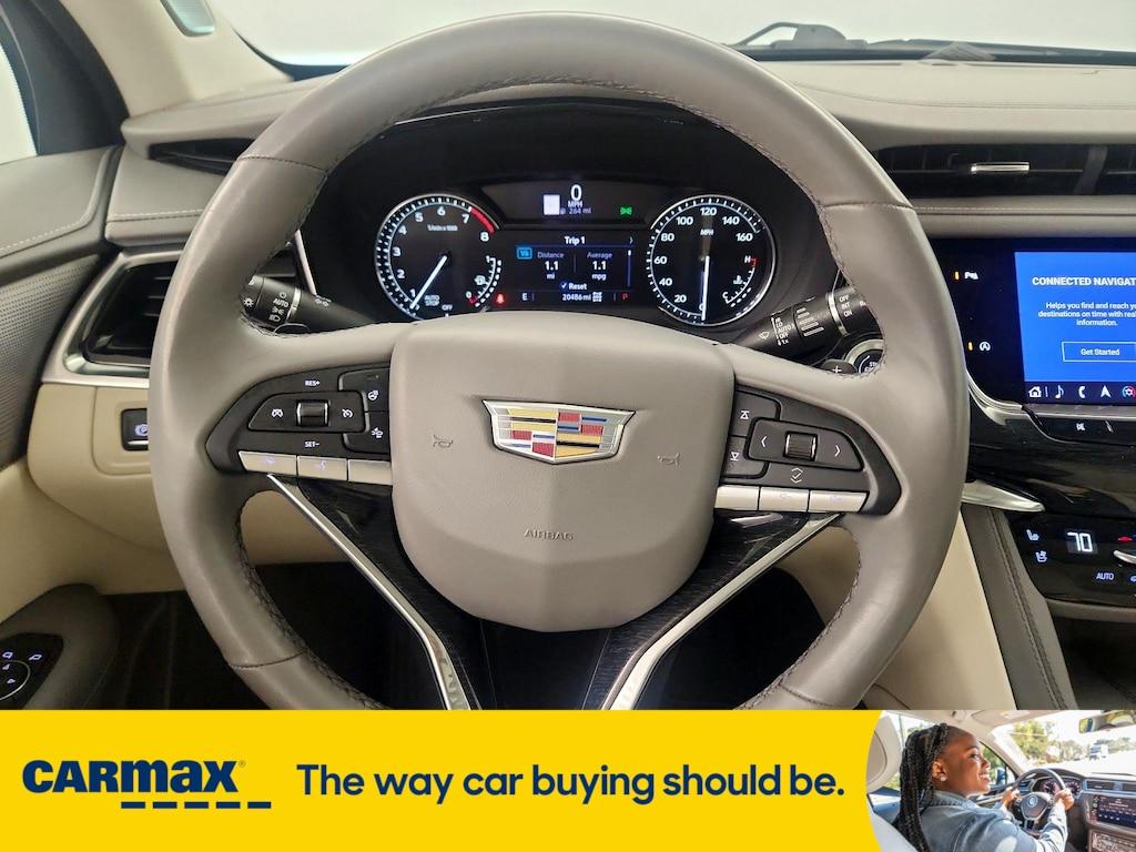 used 2023 Cadillac XT6 car, priced at $42,998