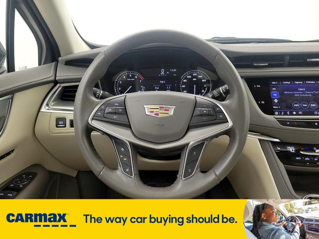 used 2021 Cadillac XT5 car, priced at $27,998