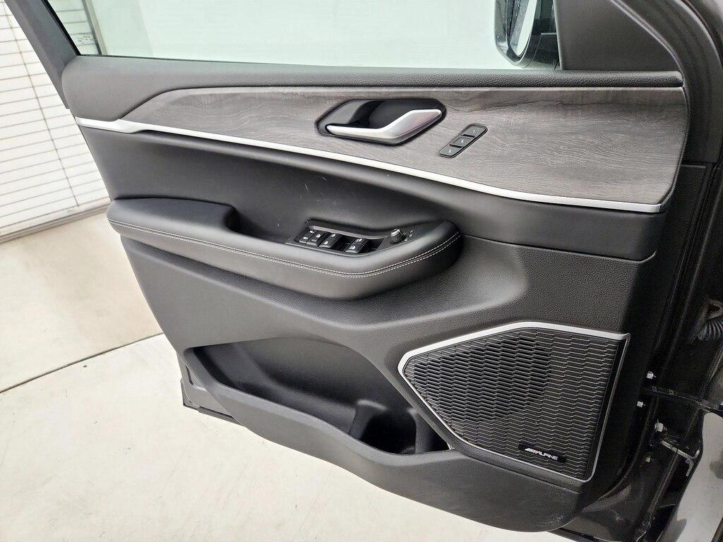 used 2021 Jeep Grand Cherokee L car, priced at $32,998