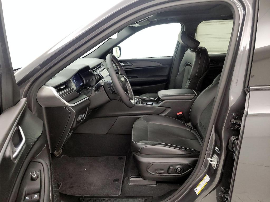 used 2025 Jeep Grand Cherokee car, priced at $39,998