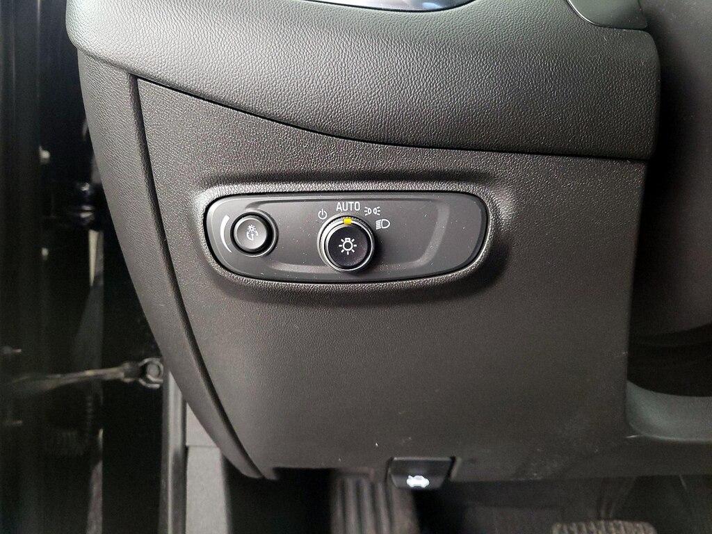 used 2021 Chevrolet Equinox car, priced at $19,998