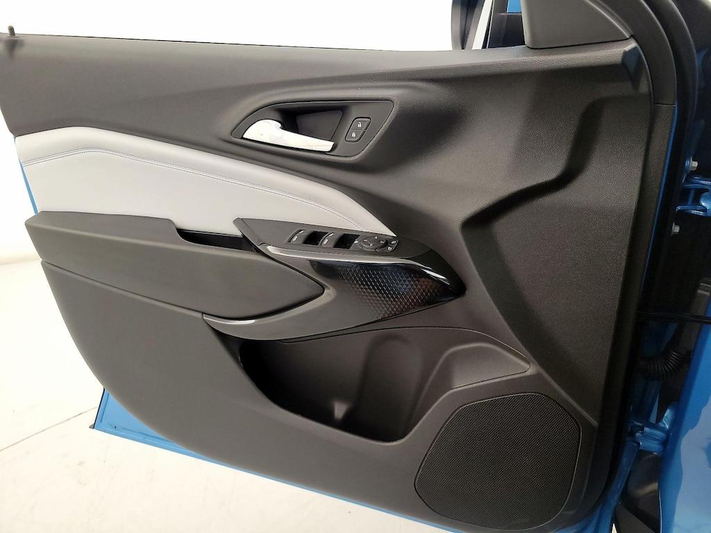 used 2025 Chevrolet Trax car, priced at $25,998