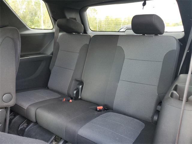 used 2023 Chevrolet Traverse car, priced at $29,782