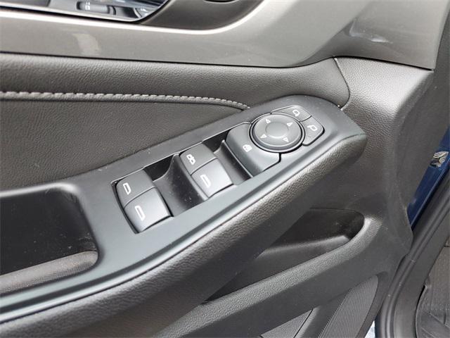 used 2023 Chevrolet Traverse car, priced at $29,782