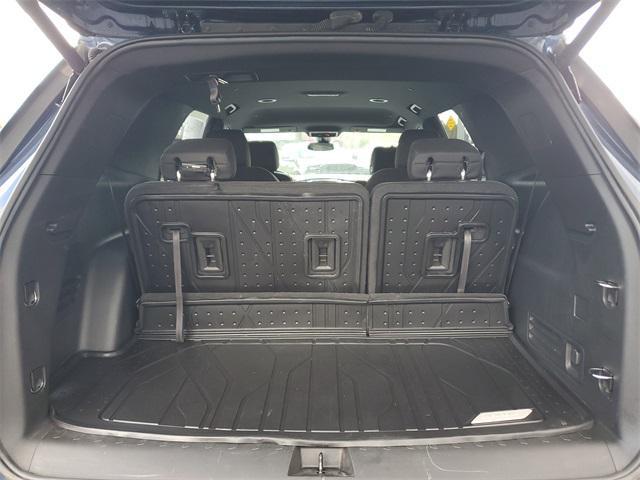 used 2023 Chevrolet Traverse car, priced at $29,782