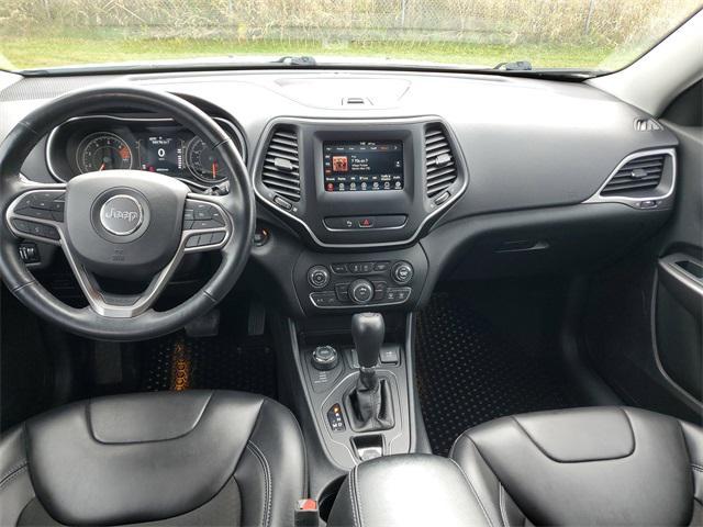 used 2019 Jeep Cherokee car, priced at $18,196