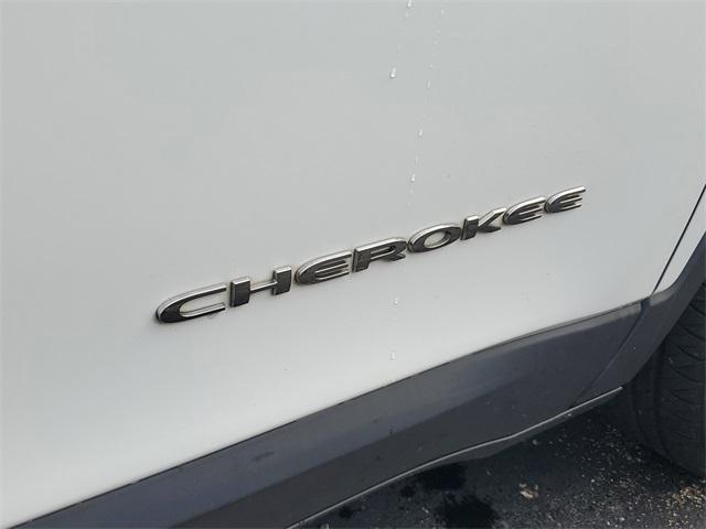used 2019 Jeep Cherokee car, priced at $18,196
