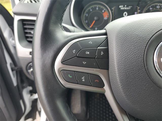 used 2019 Jeep Cherokee car, priced at $18,196