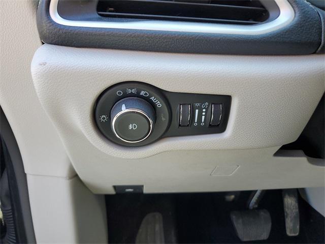 used 2024 Chrysler Pacifica Hybrid car, priced at $29,856