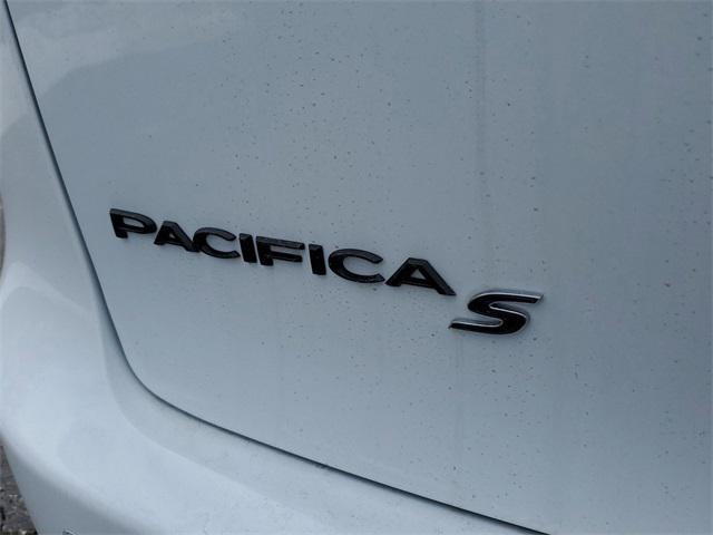 new 2024 Chrysler Pacifica Hybrid car, priced at $49,750