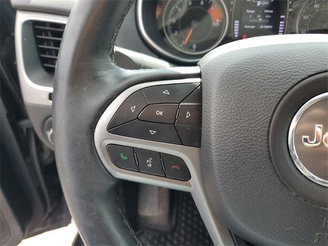 used 2019 Jeep Cherokee car, priced at $15,305